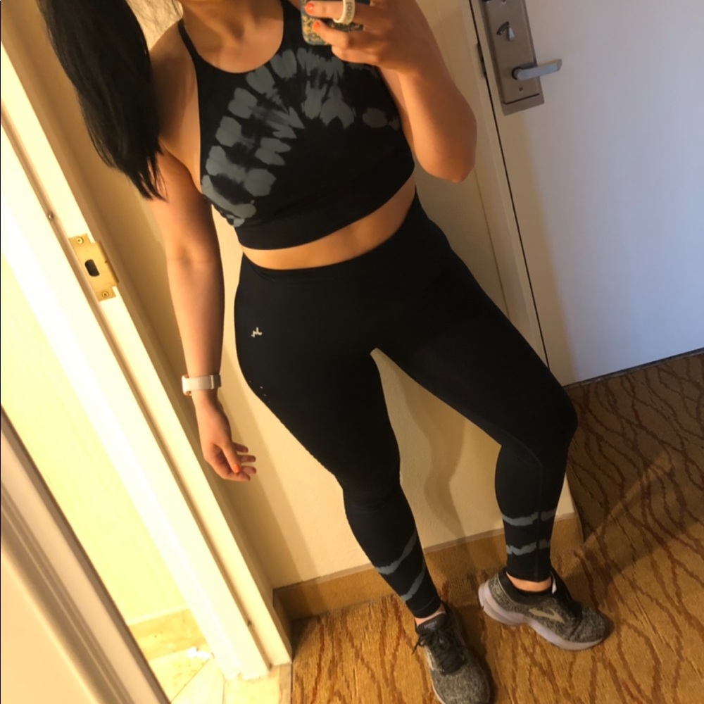 Joy Lab blue workout outfit